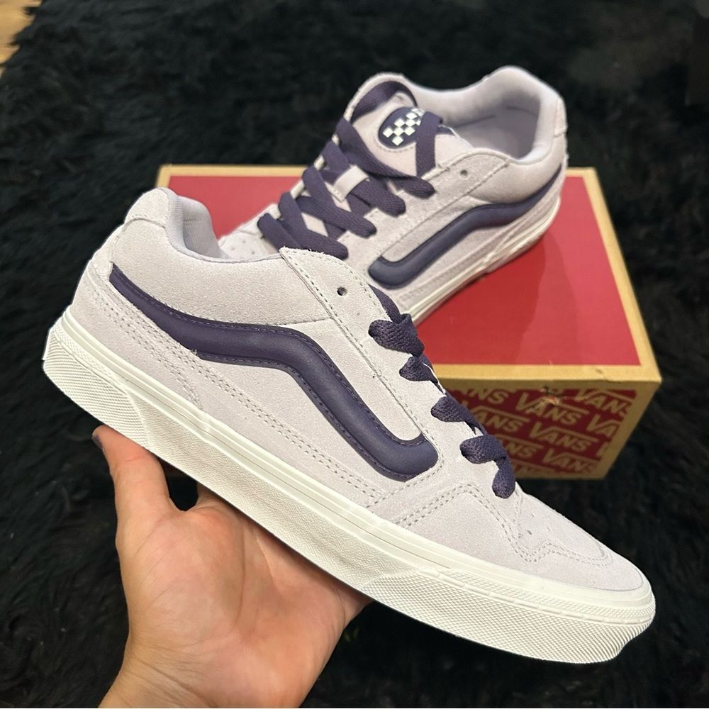 VANS off the wall lilac suede lace up low top shoes sneakers women’s 8 new